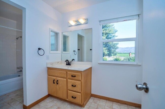 Building Photo - Desirable 3 Bedrooms, 2.5 Bathrooms, 2 Story North Napa Home with Vineyard Views in Springwood De...