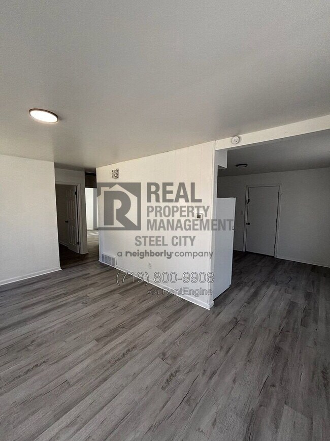 Building Photo - 1611 W 20th St