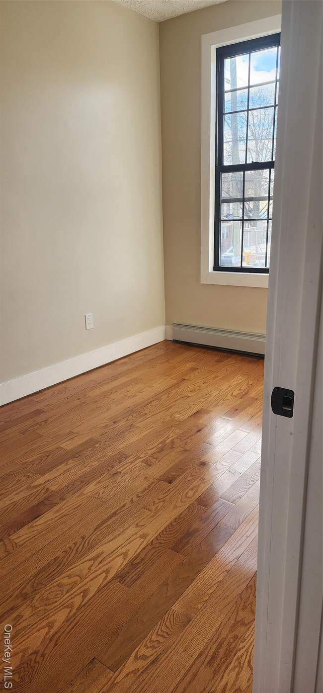 Building Photo - 106-47 Sutphin Blvd