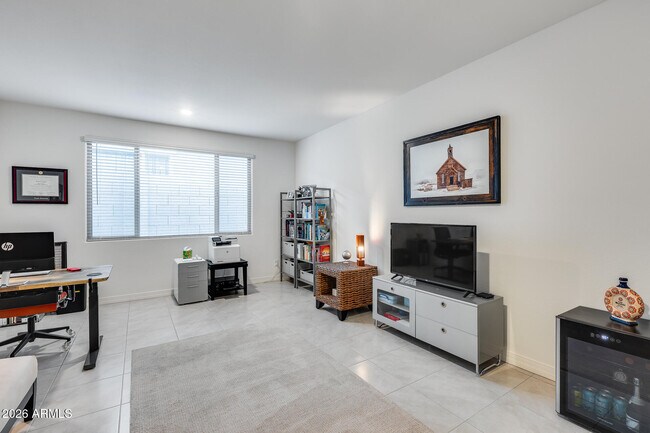 Building Photo - 3044 W Monte Way