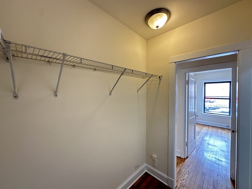 Building Photo - 2651 N Spaulding Ave