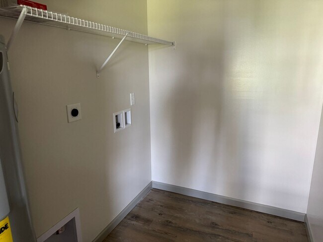 Building Photo - NEWLY CONSTRUCTED - Single-Family House for Rent