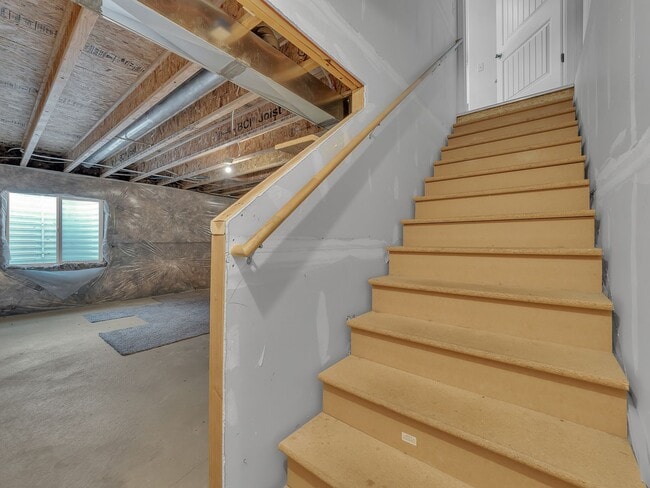 Building Photo - Beautiful 3-bedroom, 2-bath townhome