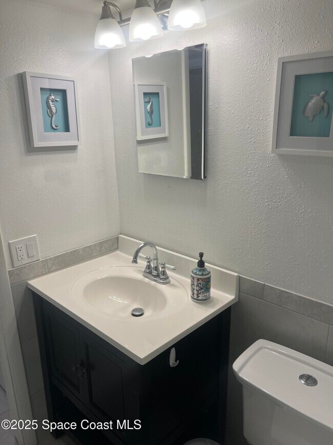 Building Photo - 180 Flagler Ln