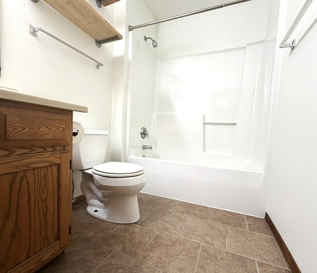 Building Photo - 1217 Glacier Hill Dr