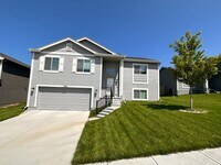 Building Photo - Newly Build Home for Rent!