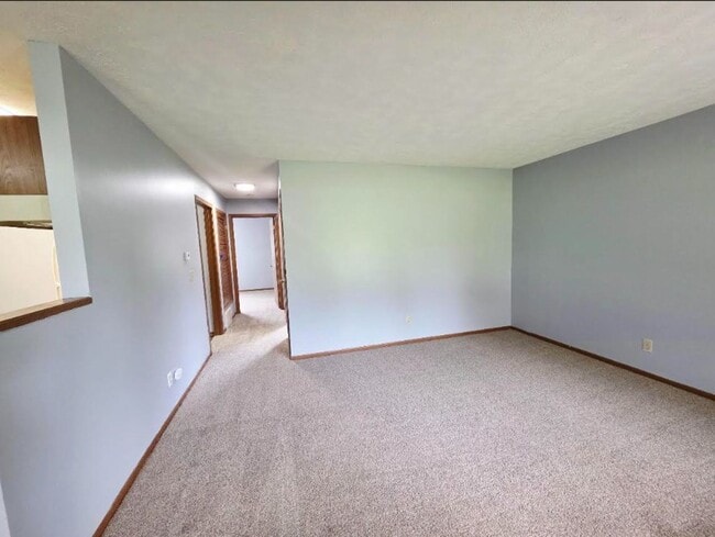 Building Photo - 4857 Marshall Dr