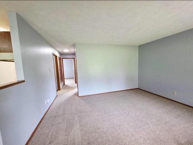 Building Photo - 4873 Marshall Dr