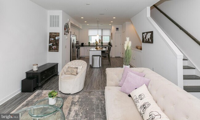 Building Photo - 3123 Beachview Ln