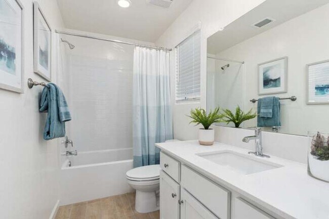 Building Photo - BRAND NEW 3/2.5 WIlson Home near Clovis South