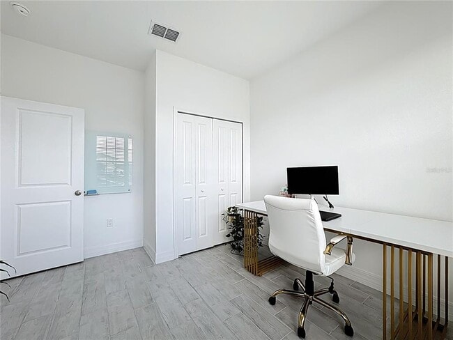 Building Photo - 1061 Chasetree Ln
