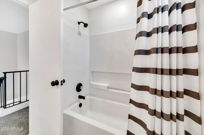 Building Photo - 8876 W Bluefield Ave