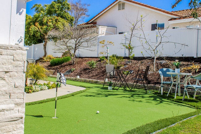 Building Photo - 1287 Sunglow Dr