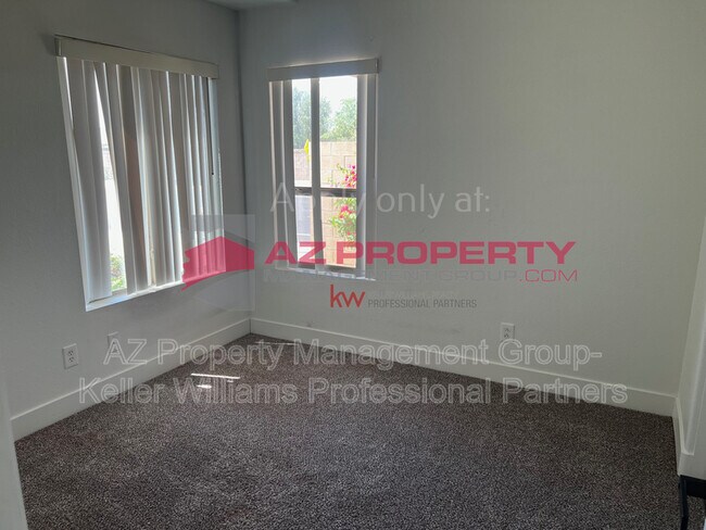 Building Photo - 14916 W Ventura St