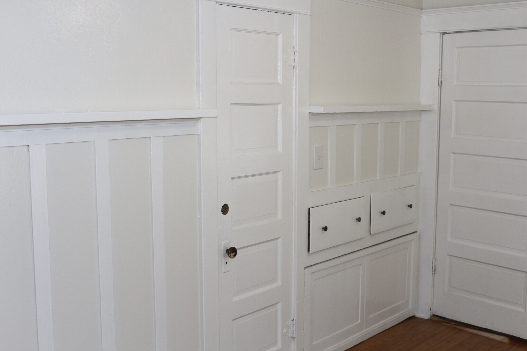 Building Photo - 240 E 23rd St