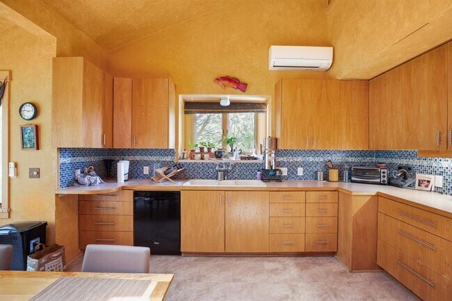 Building Photo - 5803 Rittenhouse Shore Dr