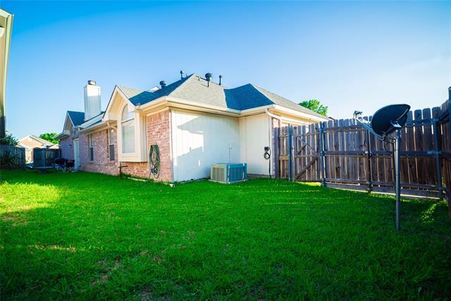 Building Photo - 1501 Post Oak Dr