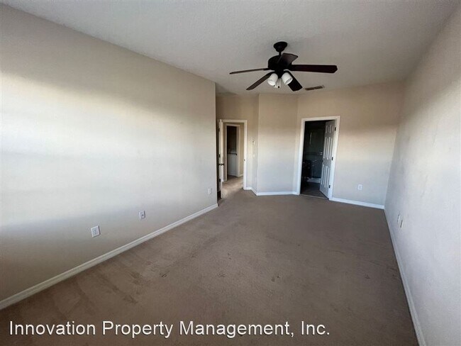 Building Photo - 2227 Seven Oaks Dr