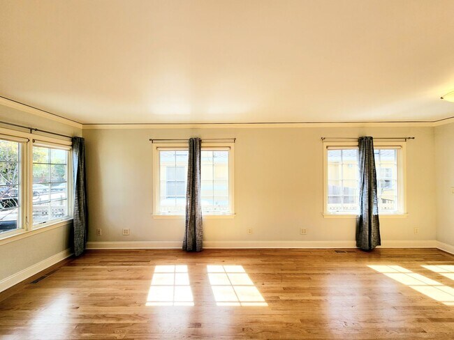 Building Photo - Lovely 2 bedroom house in San Mateo