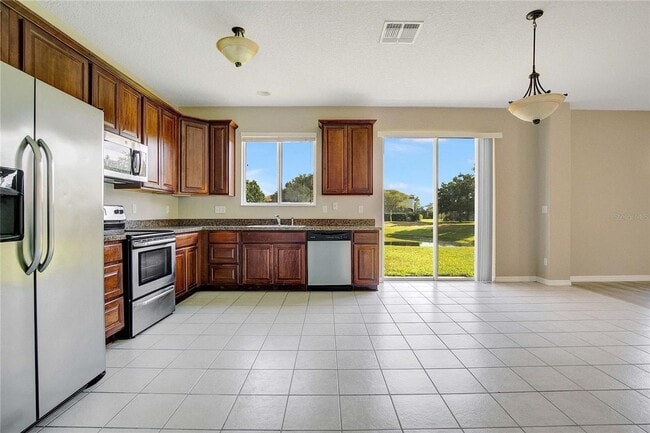 Building Photo - Beautiful Home in the Lake Nona area