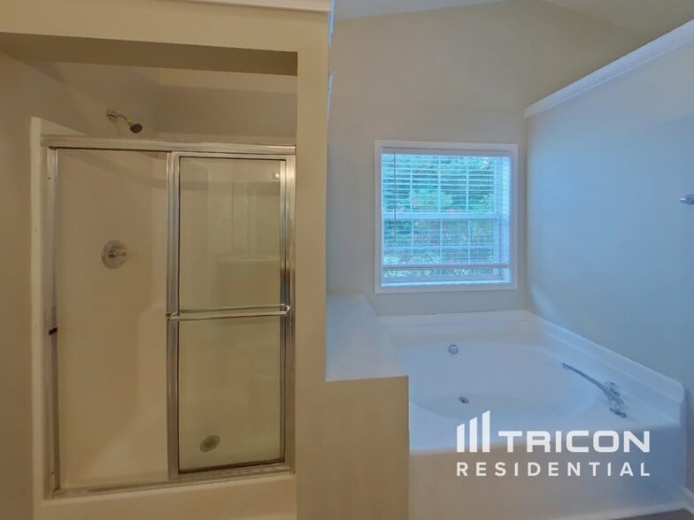 Building Photo - 1623 Leather Lake Ct