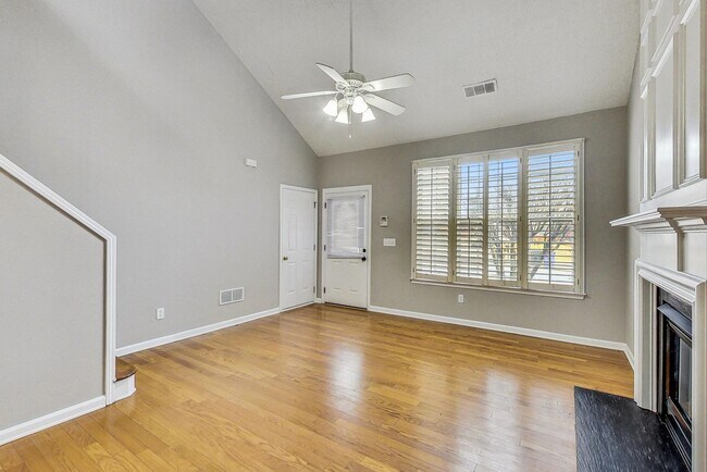 Building Photo - Single-family home in Kennesaw, GA near KSU, Town Center and Woodstock.