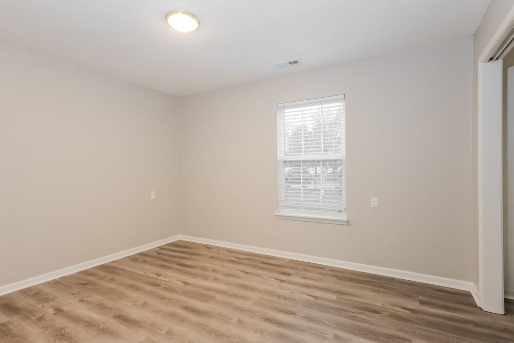 Building Photo - 1251 Matthews Ct