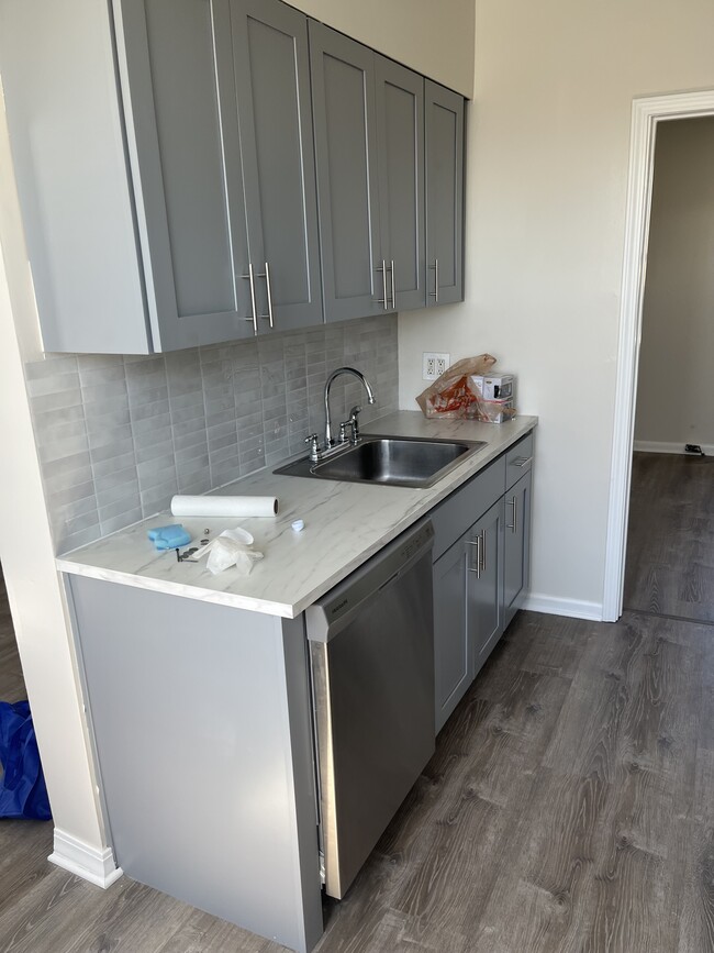 Building Photo - 5811 S Kolmar Ave