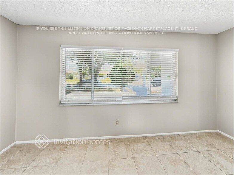 Building Photo - 4205 Gray Squirrel Ln