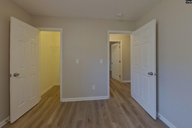 Building Photo - 61 Bluebead Ct