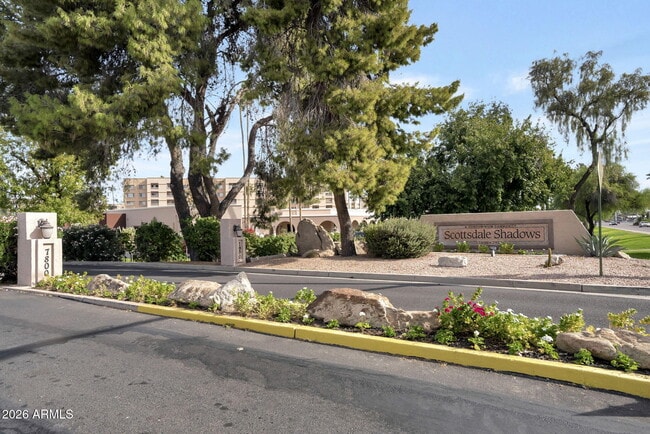 Building Photo - 7950 E Camelback Rd