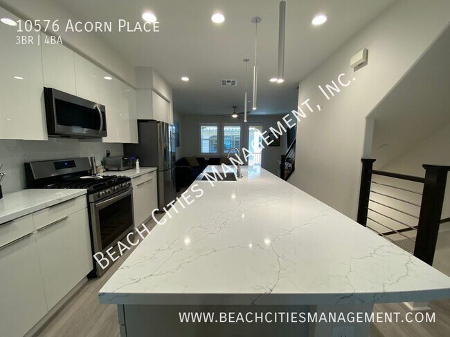 Building Photo - 10576 Acorn Pl