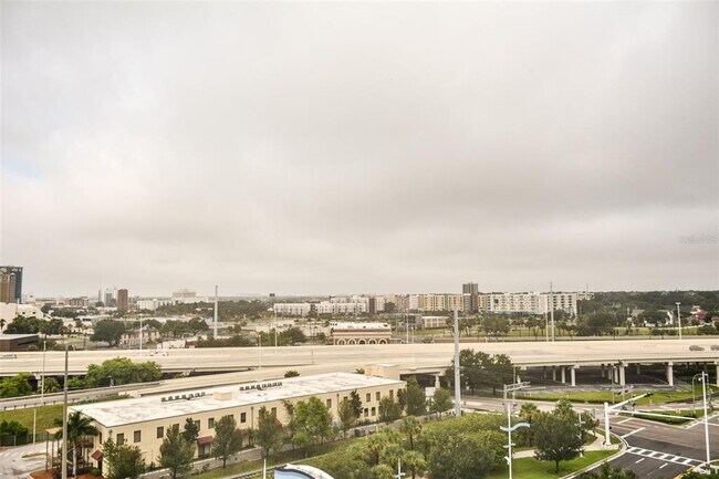 Building Photo - 1120 E Kennedy Blvd