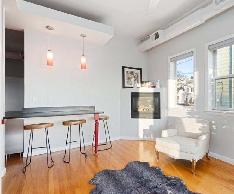 Building Photo - 149 Webster St