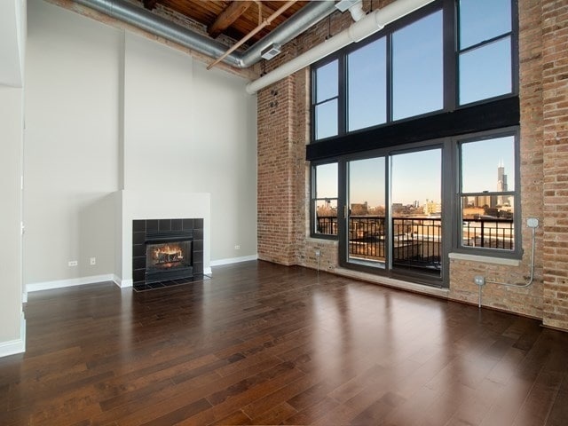 Building Photo - 50 E 26th St