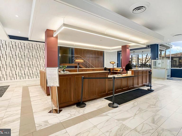 Lobby - 4600 Duke St
