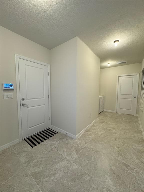 Building Photo - 7009 Oak Crest Rd