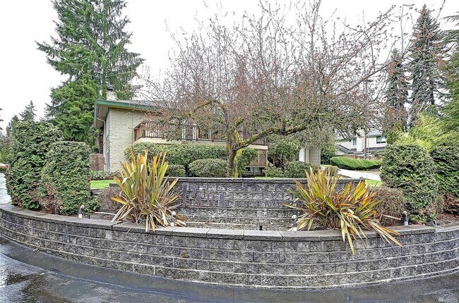 Building Photo - 20330 Bothell Everett Hwy