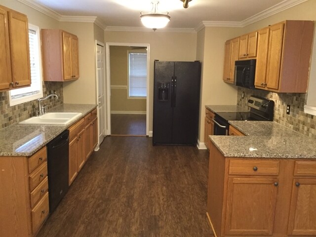Building Photo - 3712 Cashew Dr
