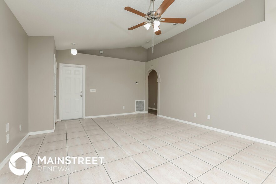 Building Photo - 8757 Claiborne Ct