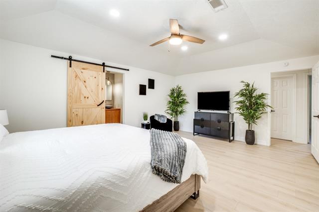Building Photo - 4043 Flintridge Dr