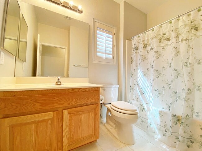 Building Photo - 2 BEDROOM SINGLE STORY IN AGE RESTRICTED S...