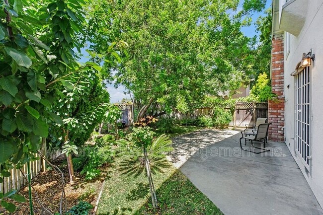 Building Photo - 5246 Hebrides Ct