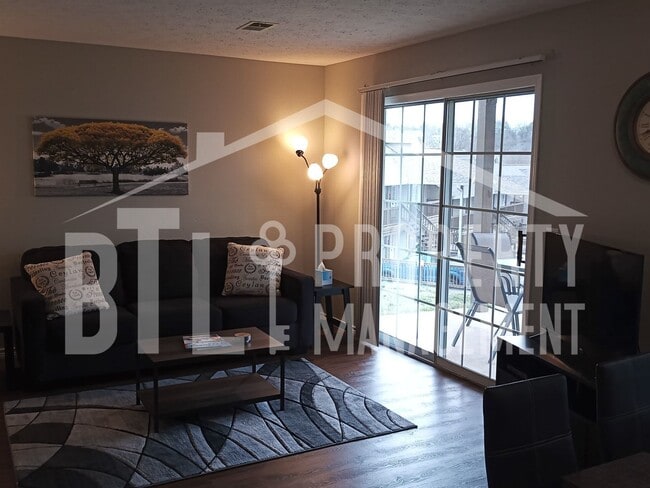 Building Photo - Great Walk-In Unit!