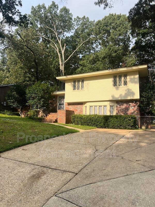 Primary Photo - 706 Joryne Dr