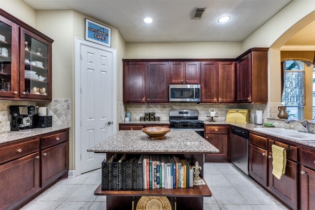 Building Photo - 4512 Rose St