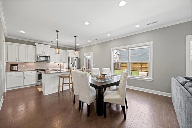 Building Photo - 3569 Weathervane Lp