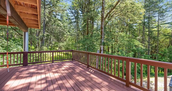 Building Photo - 25151 Pleasant View Dr