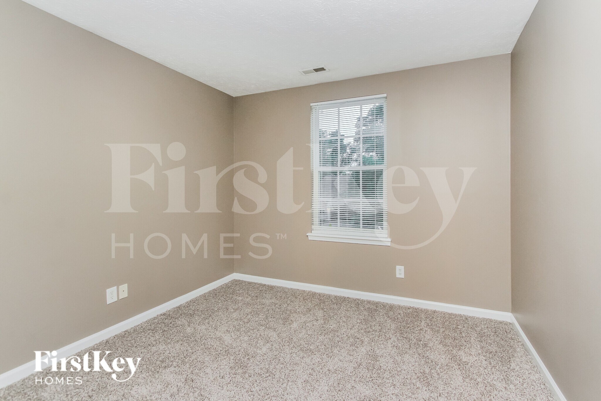 Building Photo - 3661 Cedar Pine Pl