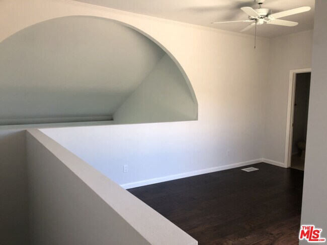 Building Photo - 1406 Camden Ave